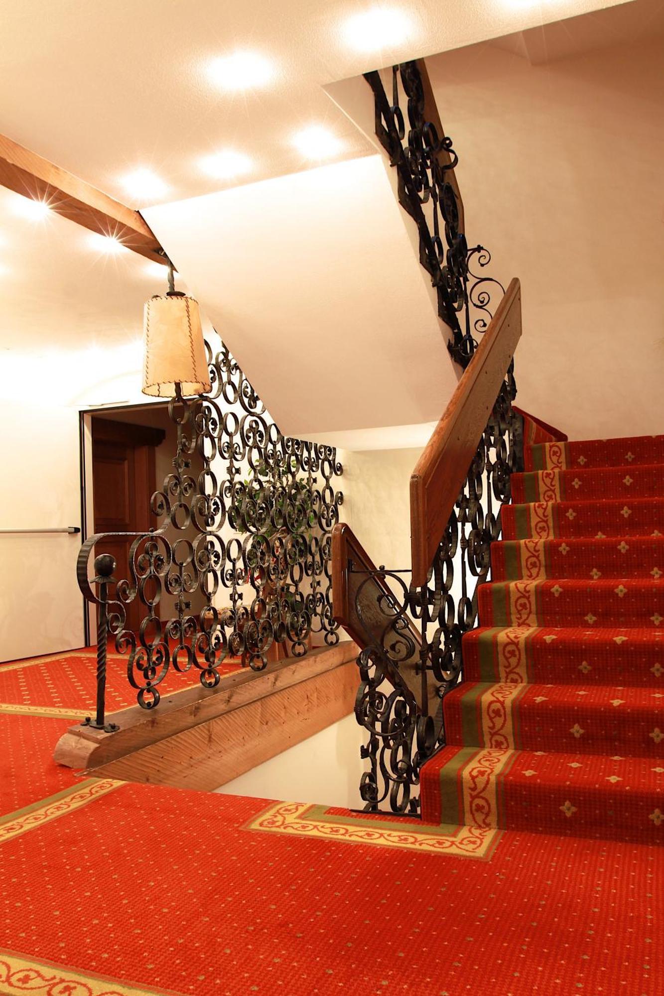 Hotel Weisses Lamm Monguelfo-Tesido / Welsberg-Taisten Esterno foto