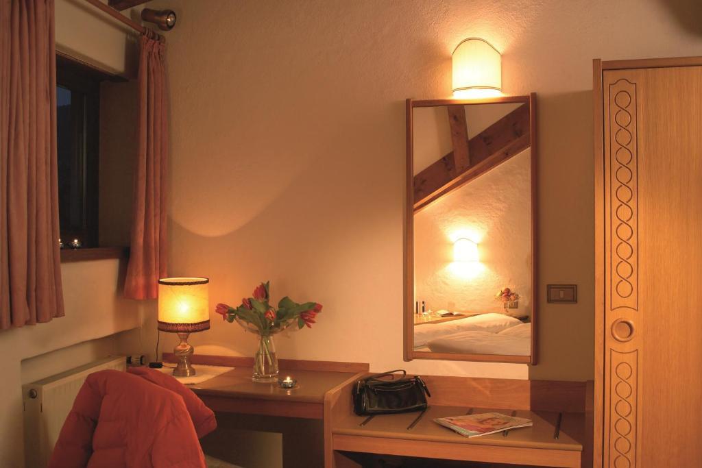 Hotel Weisses Lamm Monguelfo-Tesido / Welsberg-Taisten Camera foto