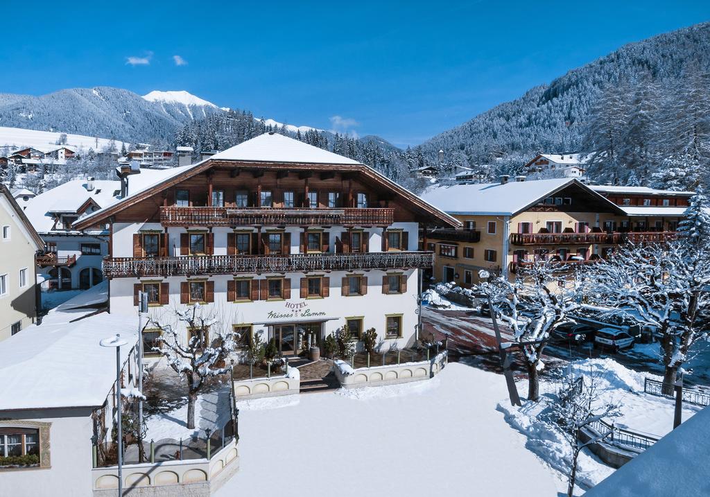 Hotel Weisses Lamm Monguelfo-Tesido / Welsberg-Taisten Esterno foto