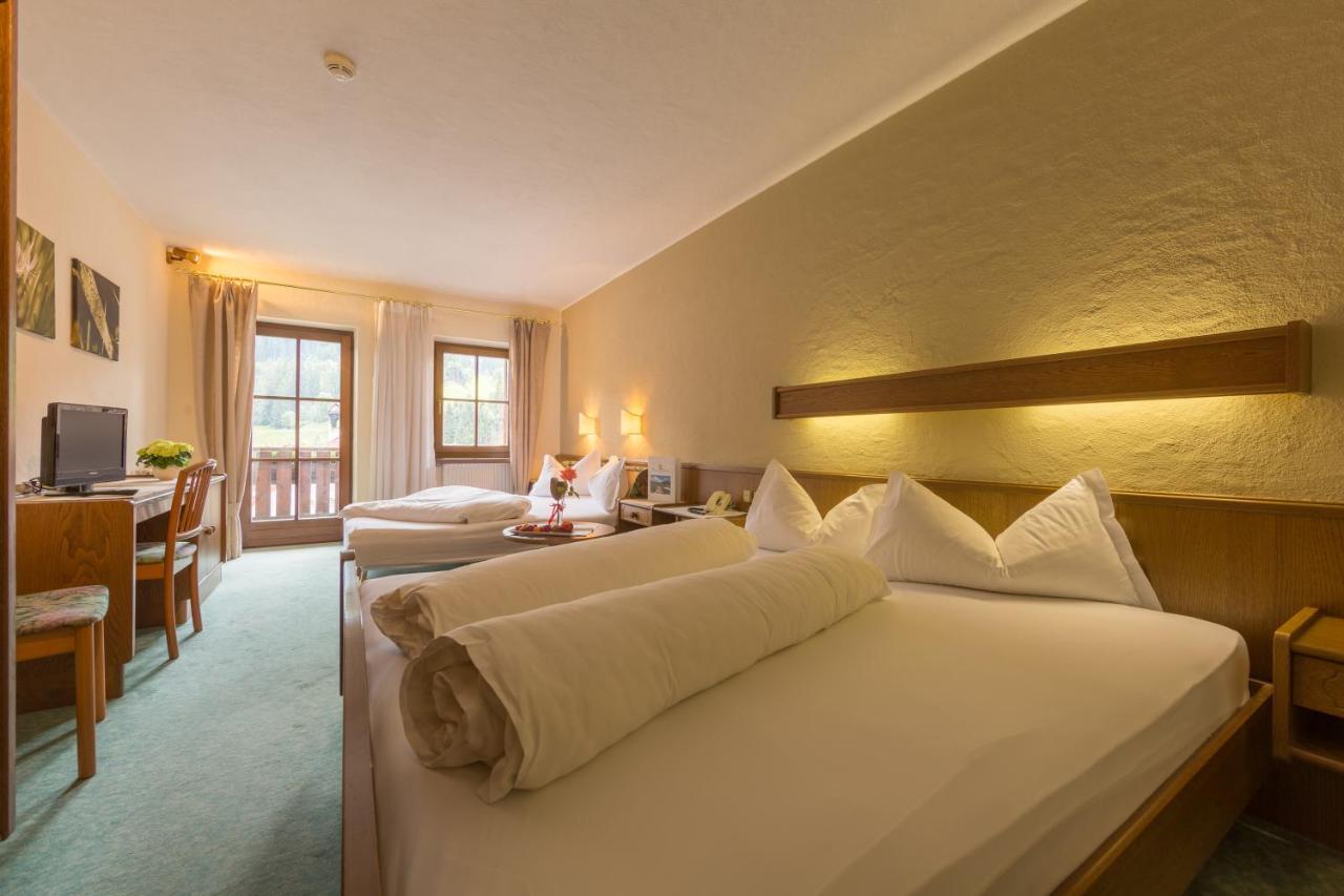 Hotel Weisses Lamm Monguelfo-Tesido / Welsberg-Taisten Esterno foto
