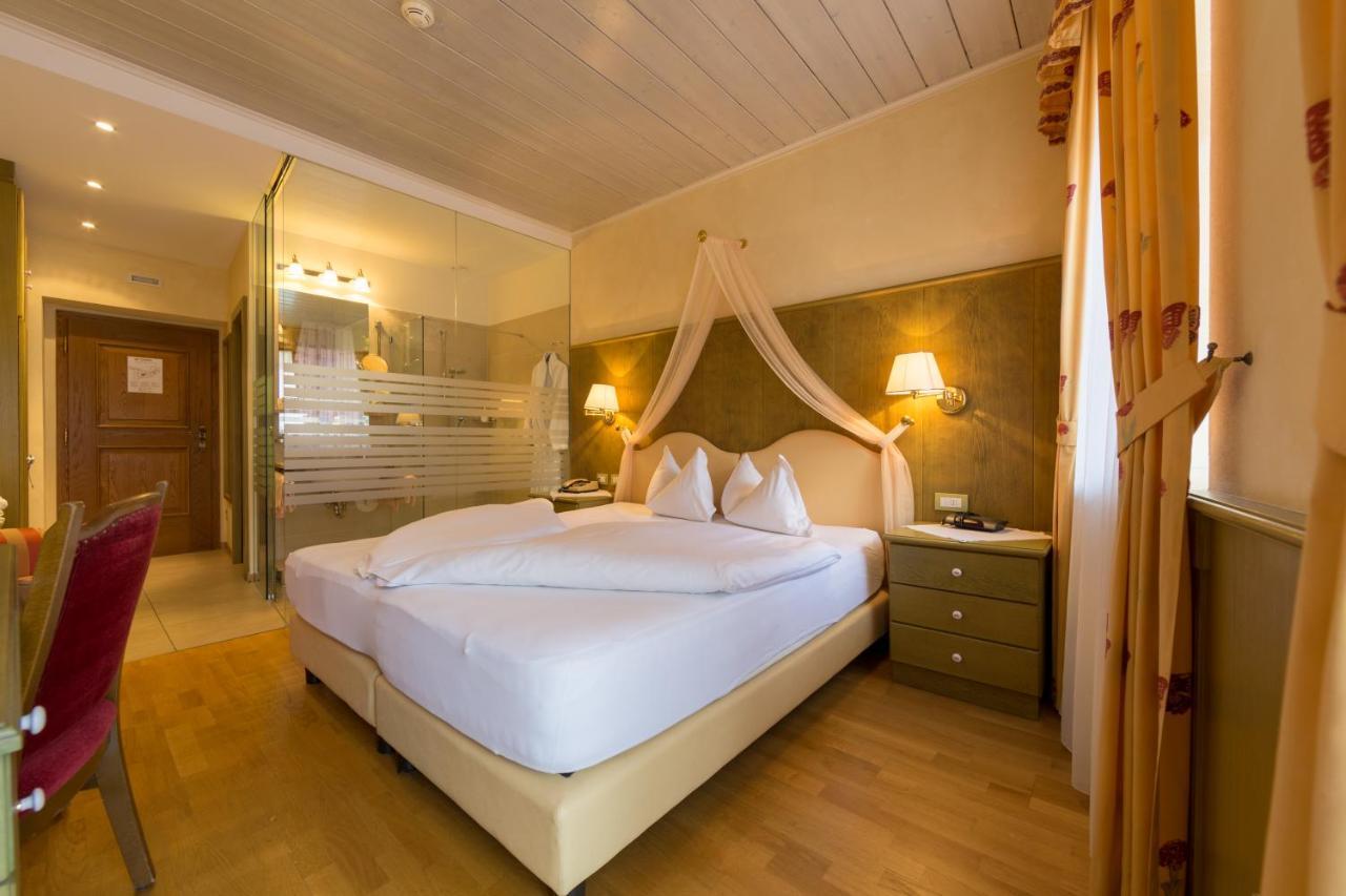 Hotel Weisses Lamm Monguelfo-Tesido / Welsberg-Taisten Esterno foto