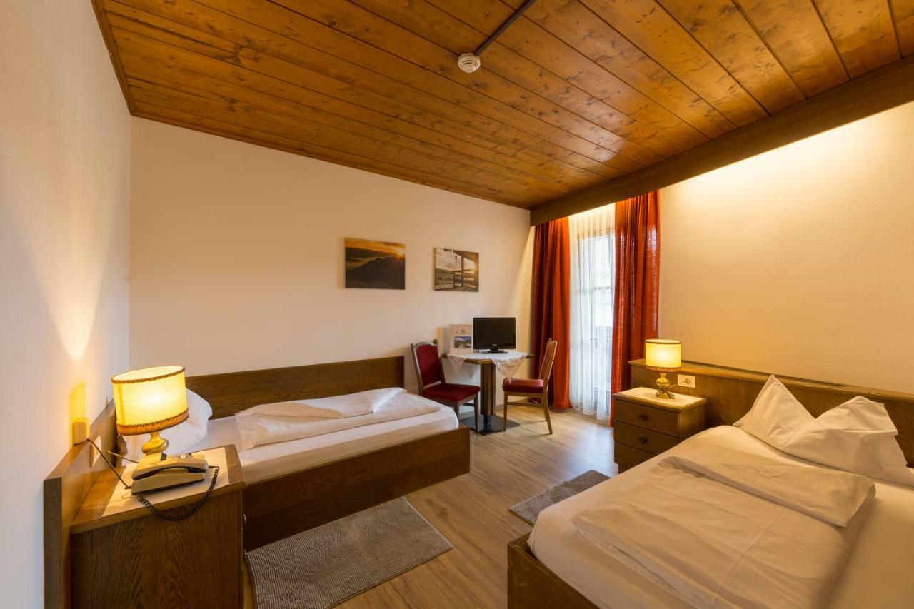 Hotel Weisses Lamm Monguelfo-Tesido / Welsberg-Taisten Esterno foto